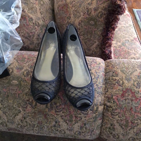 Adrianna Papell shoes - Picture 2 of 2